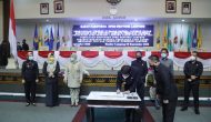 Permalink to Ketua DPRD dan Gubernur Lampung Tandatangani Raperda Perubahan APBD Tahun Amggaran 2020