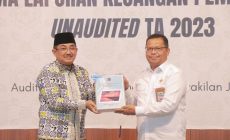 Permalink to Bupati Anwar Sadat Serahkan LKPD Unaudited T. A 2023 Ke BPK RI Perwakilan Provinsi Jambi