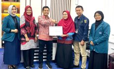 Permalink to Dosen dan Mahasiswa Unila Kembangkan Website Dukung Digitalisasi UMKM Tapis Lampung