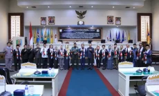 Permalink to Sekdaprov  Hadiri Paripurna DPRD Pembicaraan Tingkat II Terkait Laporan Pansus dan Perubahan Program Pembentukan Peraturan Daerah Tahun Anggaran 2024