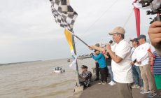 Permalink to Meriahkan Festival Pengabuan 2024, Bupati Tanjab Barat Resmikan Lomba Balap Pompong.
