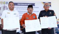 Permalink to Bupati Anwar Sadat Terima Hibah 40 Ton Beras dari Bea Cukai untuk Pondok Pesantren di Tanjab Barat