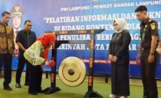 Permalink to Pemkot Gandeng PWI Latih ASN, Eva Dwiana: Tingkatkan Keahlian IT & Penulisan Berita