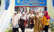 Permalink to DWP Unila Santuni Yatim Piatu dan Duafa di Panti Sosial Srikandi Bandar Surabaya
