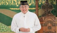 Permalink to Bupati Dodi Reza dan Keluarga Salat Idul Adha di Rumdin, Dodi Reza Ajak Warga Salat di Rumah Masing-masing