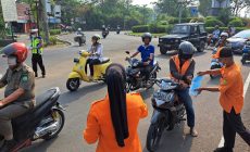 Permalink to Gerak Cepat Antisipasi Dampak Kabut Asap, Pemkab Muba Bagikan Ribuan Masker Untuk Masyarakat