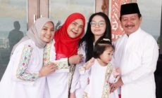 Salat Id di Lapangan Kalpataru, Eva Dwiana Doakan Jemaah Haji di Tanah Suci Diberi Kemudahan