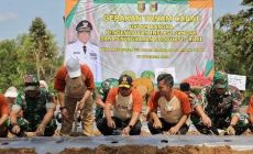 Permalink to Pj. Gubernur Samsudin di Lamtim, Dimulainya Gerakan Tanam Cabai dalam Rangka Pengendalian Inflasi Pangan