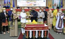 Ketua DPRD Provinsi Lampung Membuka Rapat Paripurna Istimewa Dalam Rangka HUT Lampung yang ke-58