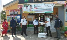 Permalink to Camat Sanga Desa Salurkan Bantuan BSB Secara Simbolis Kepada 56 Orang KPM PKH