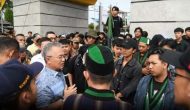 Permalink to Wakil Ketua III DPRD Lampung Temui Massa Aksi HMI