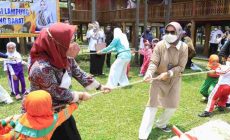 Permalink to Bunda PAUD Provinsi Lampung Bermain Bersama Anak-anak PAUD di Kabupaten Tubaba