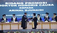 Permalink to Gubernur Lampung Dianugerahi Gelar Doktor Kehormatan