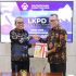 Permalink to Sekdaprov Fahrizal Serahkan LKPD Tahun 2023 kepada Kepala BPK Perwakilan Lampung