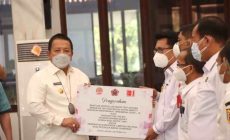 Permalink to Gubernur Terima Bantuan 5000 Rapid Test dari Yayasan Thay Hin Bio, Dharma Bhakti dan Sungai Budi Group