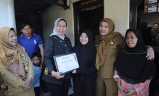 Permalink to Rektor Serahkan 148 Beasiswa PMPAP kepada Mahasiswa Berprestasi