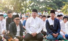 Permalink to Gubernur Arinal Bersama Keluarga Melaksanakan Shalat Idul Fitri di Lapangan Korem 043/Gatam