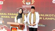 Permalink to Diusung 9 Parpol, Eva-Deddy Daftar di KPU Bandar Lampung