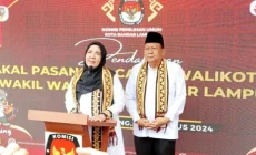 Permalink to Diusung 9 Parpol, Eva-Deddy Daftar di KPU Bandar Lampung