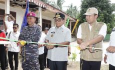 Permalink to Pj. Gubernur Lampung Serahkan Bantuan TJSL PT. PLN di Pulau Legundi