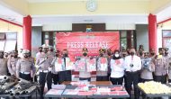 Permalink to Polres Blitar AKBP Adhitya Panji Anom, S.I.K Gelar Press Release Rekapitulasi Barang Bukti Ungkap Kasus Tahun 2022
