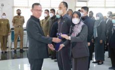Permalink to Sekdaprov Melantik & Mengambil Sumpah Jabatan 52 PNS dalam Jabatan Fungsional