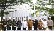Permalink to Mingrum Gumay Hadiri Pelantikan Batu Pertama Pembangunan Masjid Raya Al-Bakrie