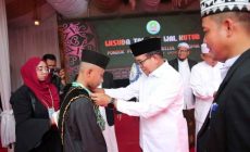 Permalink to Pj. Gubernur Samsudin Hadiri Wisuda Tahfidz Pondok Pesantren Sabilul Mustofha