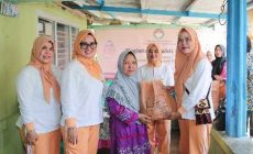 Permalink to Peringati HUT Ke-25 DWP Provinsi Lampung dan Hari Ibu, Pj. Ketua DWP Gelar Bakti Sosial