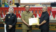 Permalink to Rapat Paripurna DPRD Lampung, Fahrizal Serahkan RAPBD 2025 ke Wakil Ketua 3