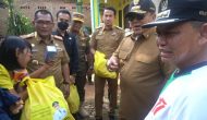 Permalink to Gubernur Arinal Serahkan Tali Asih Untuk Sela, dan Bagikan Paket Sembako di Lamtim