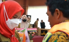 Permalink to 250 Nelayan Terima Asuransi Kecelakaan Kerja dari Pemkot Bandar Lampung