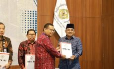 Permalink to Luar Biasa, Pemkab Tanjab Barat Raih Opini WTP Keenam Kalinya dari BPK