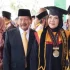 Wali Kota Eva Dwiana Raih Gelar Magister Hukum Ekonomi UIN RIL Predikat Cumlaude Wali Kota Eva Dwiana Raih Gelar Magister Hukum Ekonomi UIN RIL Predikat Cumlaude