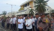Permalink to Temui Massa Aksi, Ketua Komisi I Yozi Rizal : DPRD Lampung Konsisten Tegakkan Aturan
