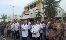 Permalink to Temui Massa Aksi, Ketua Komisi I Yozi Rizal : DPRD Lampung Konsisten Tegakkan Aturan
