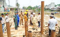 Permalink to Pj Bupati Apriyadi Bangun Jembatan Hingga Perbaiki 36 Kilometer Jalan di Lalan