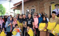 Permalink to Gubernur Arinal Dialog Interaktif dengan Petani, Ibu Riana Beri Bantuan Sembako dan Bedah Rumah