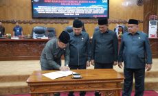 Wakil Bupati Katamso Hadiri Paripurna Ke Empat DPRD Pendapat Akhir Bupati Tanjab Barat Terhadap LKPJ Tahun Anggaran 2024