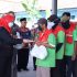 Pemerintah Kota Bandar Lampung memberikan santunan dari Baznas kepada 750 personel Satgas Kebersihan