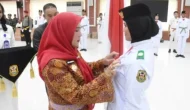 Permalink to Wali Kota Eva Dwiana Kukuhkan Paskibraka Kota Bandar Lampung