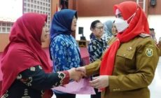 Permalink to Peringatan Hari Koperasi dan UMKM, Wali Kota Eva Dwiana Beri Penghargaan Pelaku Usaha