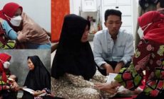 Permalink to Eva Dwiana Akan Umrahkan Istri dan Jamin Pendidikan Anak Korban Lift Az Zahra
