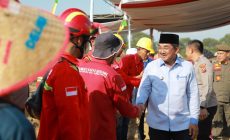Permalink to Usai Panen Raya, Bupati Tanjab Barat Lanjutkan dengan Penanaman Bibit Jagung di Tebing Tinggi
