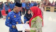 Permalink to Wali Kota Eva Dwiana Serahkan 86 SK Pensiun PNS Bandar Lampung