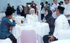Permalink to Pj Gubernur Sumatera Selatan Agus Fatoni  Salat Isya dan Tarawih Berjamaah di Masjid Ar Ra’iyah 