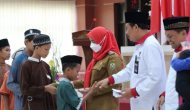 Permalink to Walikota Bandar Lampung Eva Dwiana Bersama Mahasiswa  FH Unila Turut Menyukseskan Kegiatan ” Pemberian Santunan Kepada Anak Yatim/Piatu