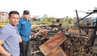 Permalink to Wabup Katamso Tinjau Lokasi Kebakaran di Kampung Nelayan dan Salurkan Bantuan Langsung