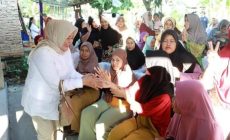 Permalink to Wakil I Ketua DPRD, Elly Wahyuni Reses di Desa Hurun, Kecamatan Teluk Pandan