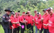 Permalink to Mingrum Gumay Hadiri Gerakan Penghijauan Dan Bersih-Bersih DAS
